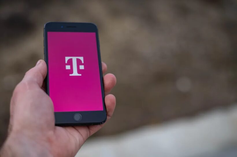 Без связи и в SOS: T-Mobile рухнул по всей Америке — более 62 000 жалоб за час