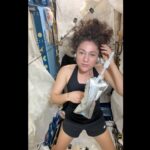Кудри в невесомости: астронавт NASA Джессика Меир рассказала, как ухаживать за волосами на МКС