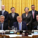 Трамп призвал к «саморегулированию» ИИ и переименовал его в «сверхразум»