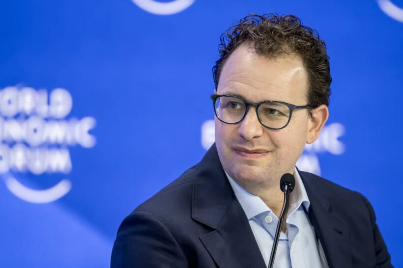 Anthropic запретила грубить своему ИИ: защита прав Claude или признак корпоративного безумия?