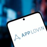 AppLovin обвинили в показе детям откровенной рекламы в обход родительского контроля