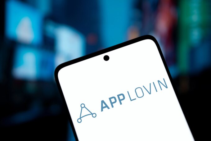 AppLovin обвинили в показе детям откровенной рекламы в обход родительского контроля