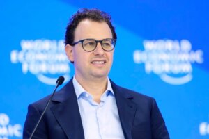 Anthropic официально подала заявку на IPO: убыток в $80 млрд и амбиции на $2 трлн