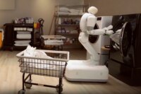 Taku: новый робот от Dyna Robotics стирает, складывает и нарезает без присмотра