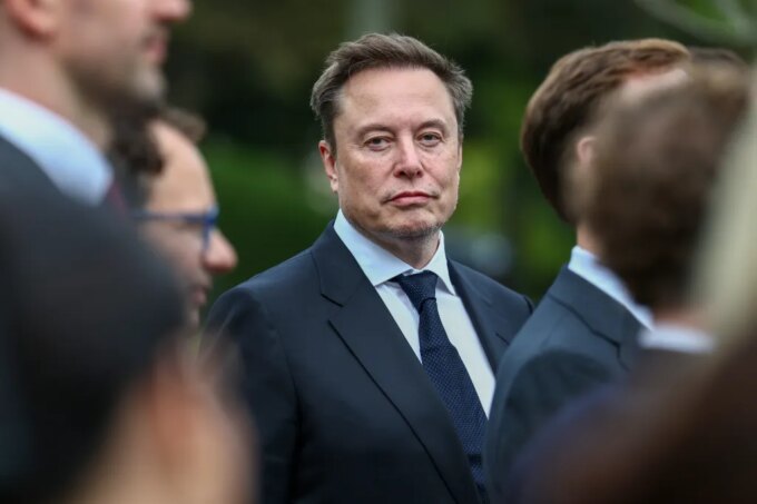 SpaceX: слияние с Tesla потребует одобрения Маска как контролирующего акционера