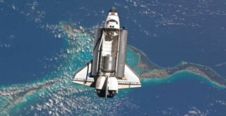 Космонавты обсуждали с ЦУП появление двух НЛО во время миссии STS