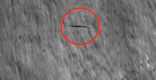 НАСА раскрывает загадку вытянутого объекта на фотографиях Луны
